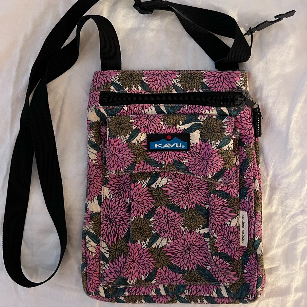 NEW KAVU Crossbody Bag